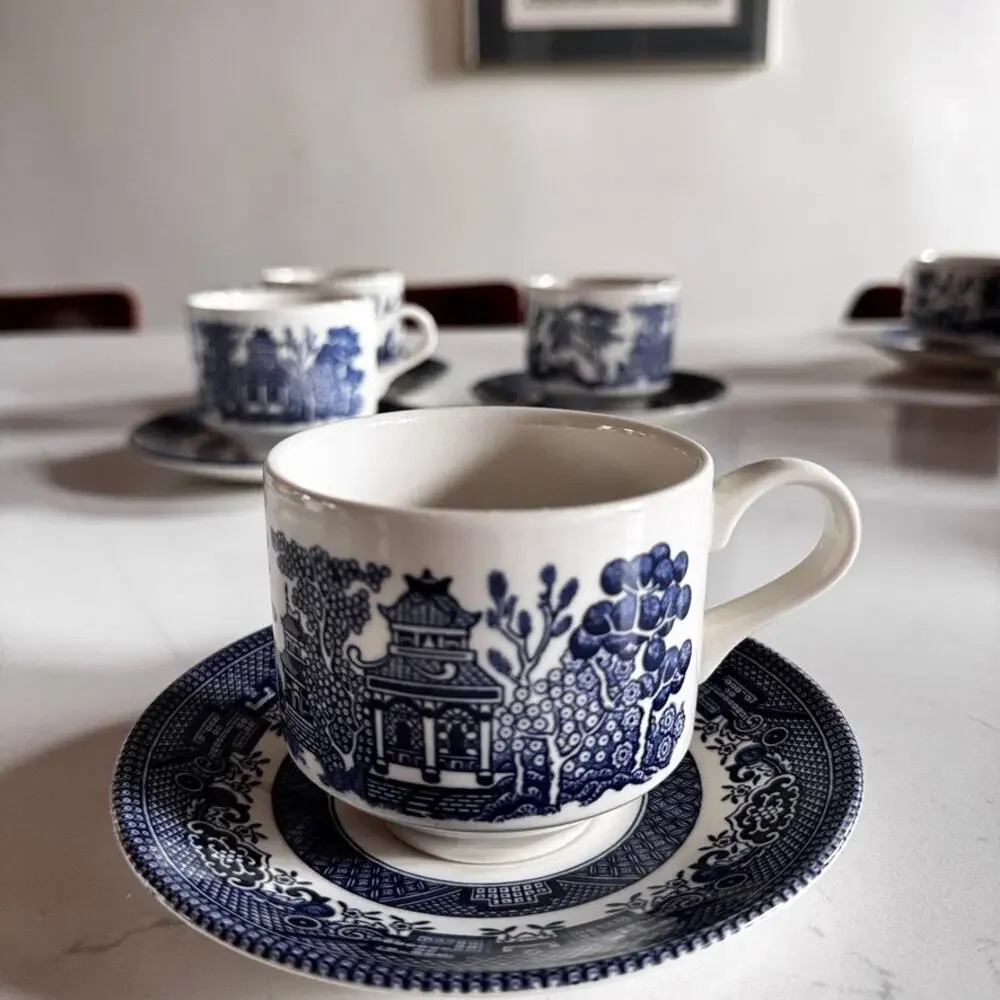 Vintage Churchill Blue Willow Tea Cups Saucers Set of 4 Georgian Shape Flat Eng